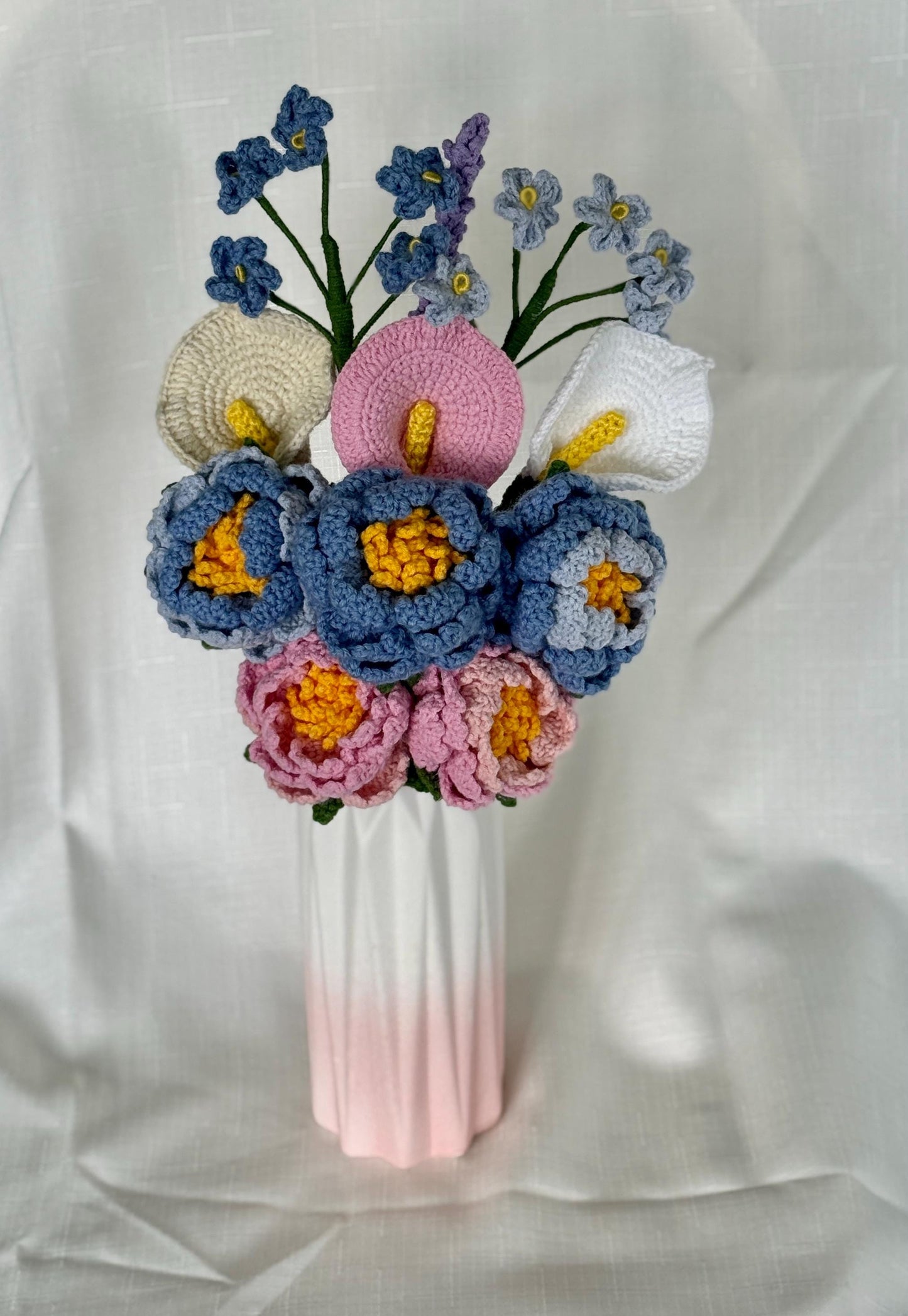 Crochet Flower Bouquet | Handmade Gift with 11 or 8 Flowers | With Vase, Wrapped or Flowers Only,Custom Colors,Forever Bouquet,Teacher Gift