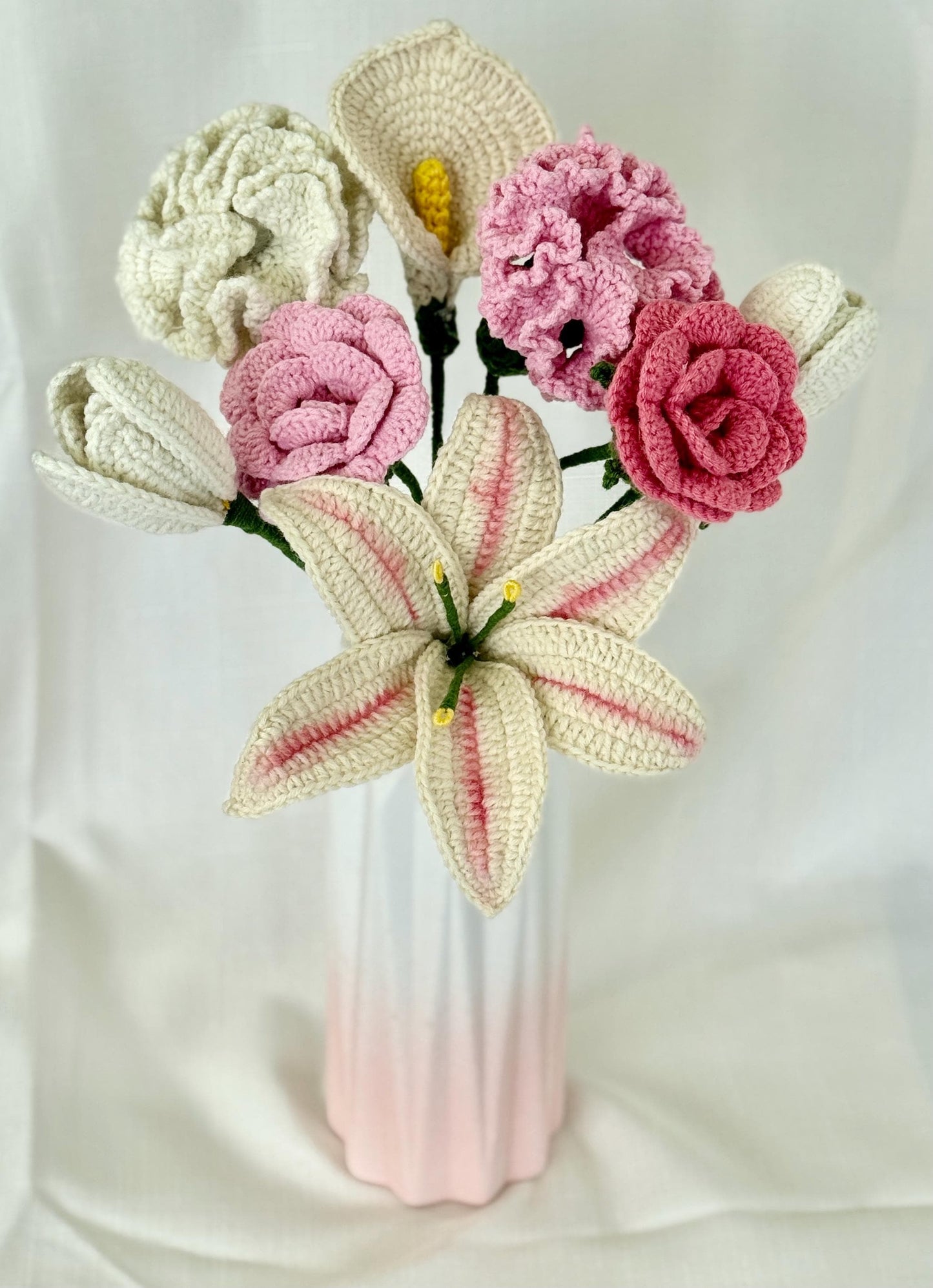 Crochet Flower Bouquet | Handmade Gift with 11 or 8 Flowers | With Vase, Wrapped or Flowers Only,Custom Colors,Forever Bouquet,Teacher Gift