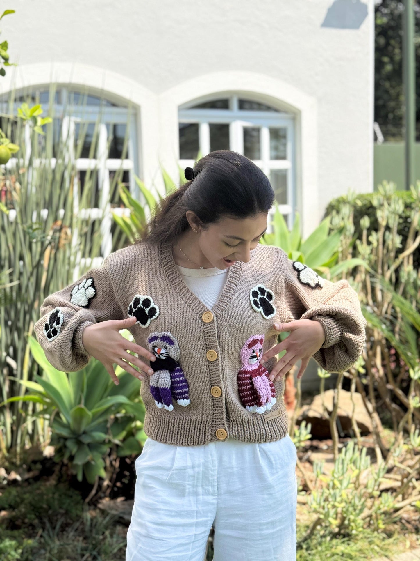 Handmade Cat Cardigan: Trendy Knit Fashion,Unique Christmas gift for cat lovers