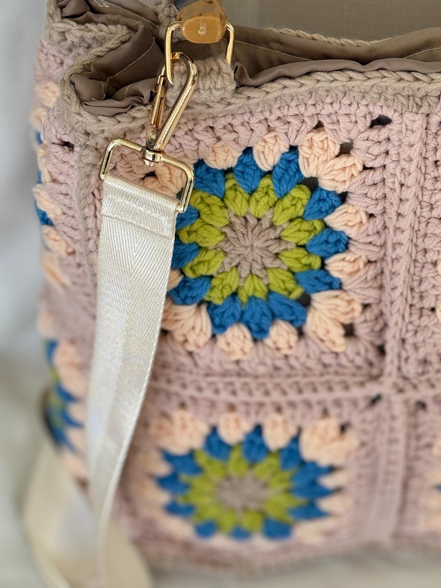 Handmade Crochet Boho Bag – Granny Square Tote with Lining & Bamboo Handles – Adjustable Strap – Gift for Her – Ready to Ship