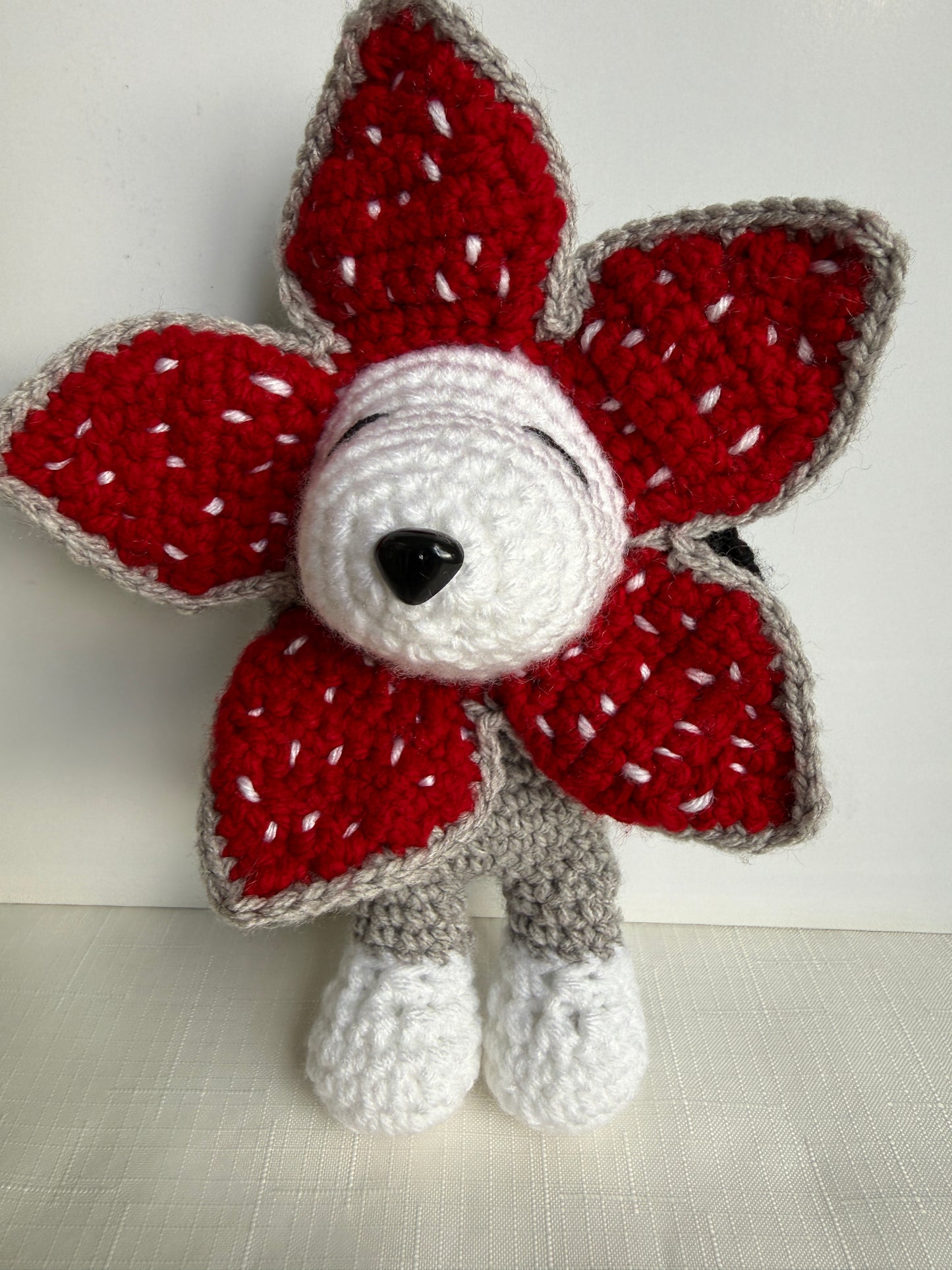 Demogorgon & Snoopy Inspired Crochet Flower Plush – Handmade Stranger Things Style Doll