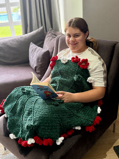 Personalized Christmas Crochet Flower Bouquet Blanket-Handmade Cozy Holiday Decor SA