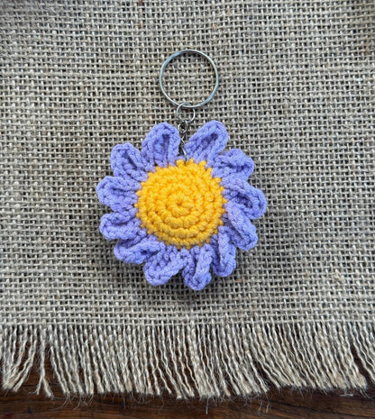 Crochet Daisy Flower Keychain: Handmade Cotton-Acrylic Bag Charm, Party Favor