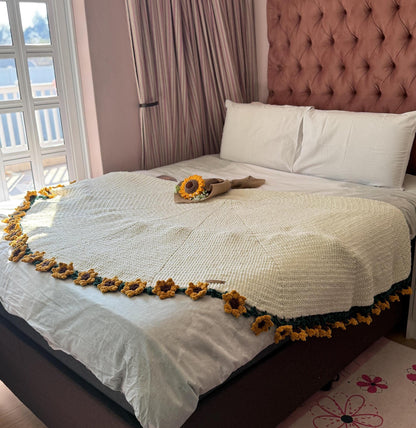Crochet Bouquet Blanket Velvet Yarn: Handmade Floral Bouquet Throw
