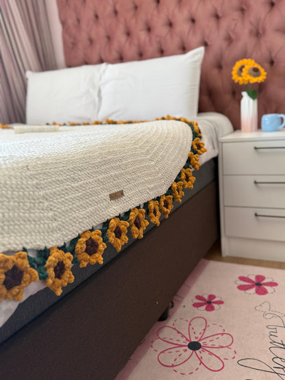 Crochet Bouquet Blanket Velvet Yarn: Handmade Floral Bouquet Throw