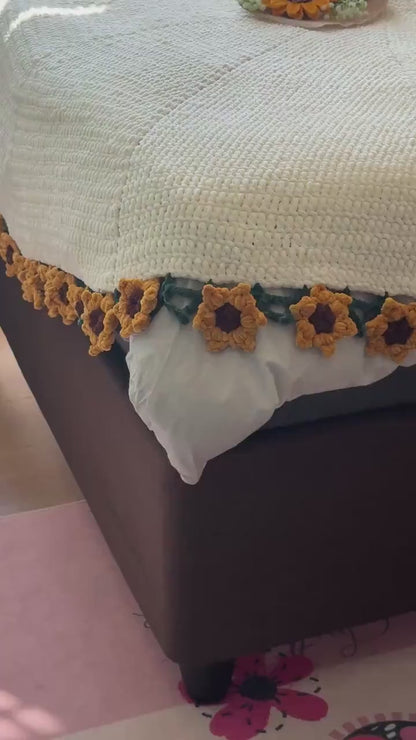 Crochet Bouquet Blanket Velvet Yarn: Handmade Floral Bouquet Throw