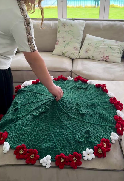 Personalized Christmas Crochet Flower Bouquet Blanket-Handmade Cozy Holiday Decor SA